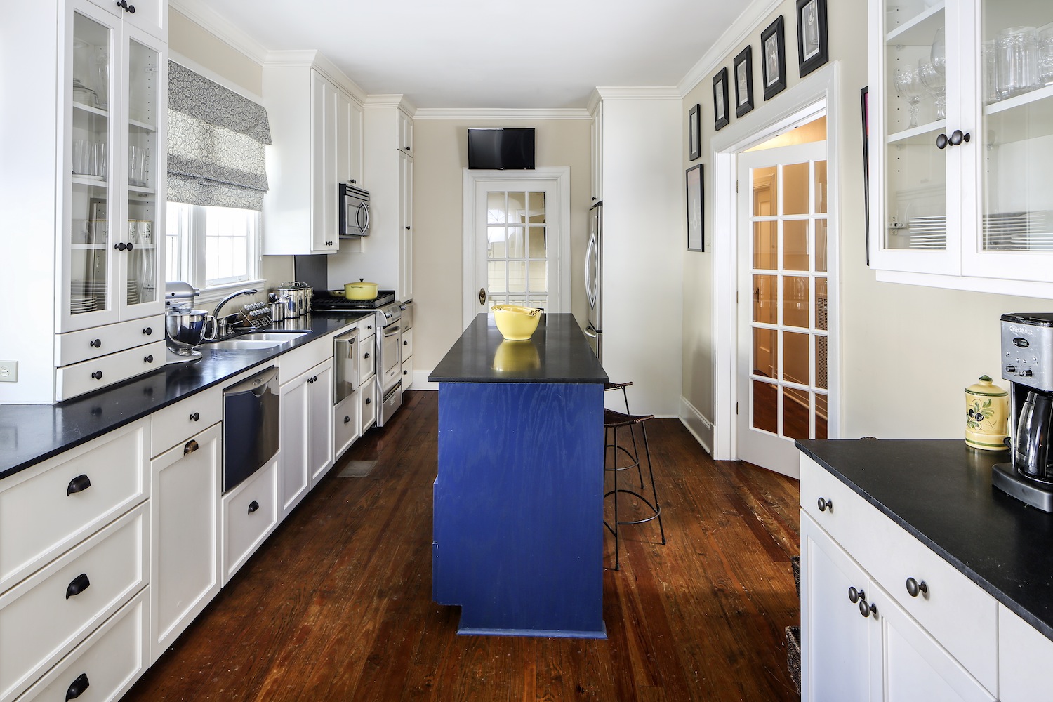 This Kitchen Is Closed Rethinking Wide Open Spaces InRegister