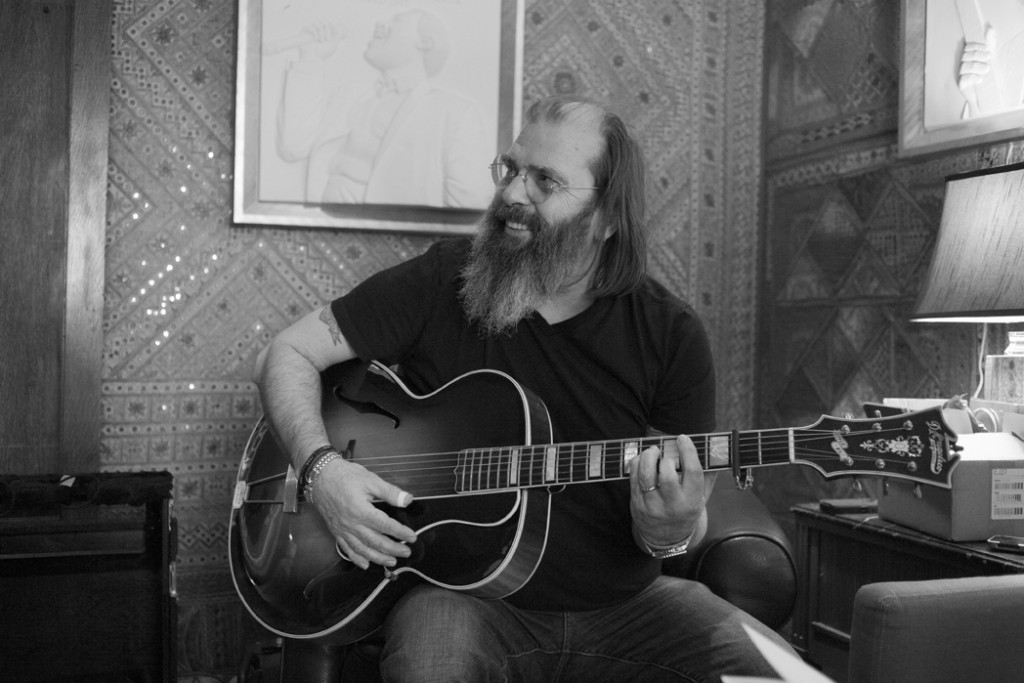 Steve Earle. Courtesy Ted Barron/Steve Earle