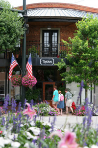 Alabama, Fairhope, flowers, businesses, shopping, dining,